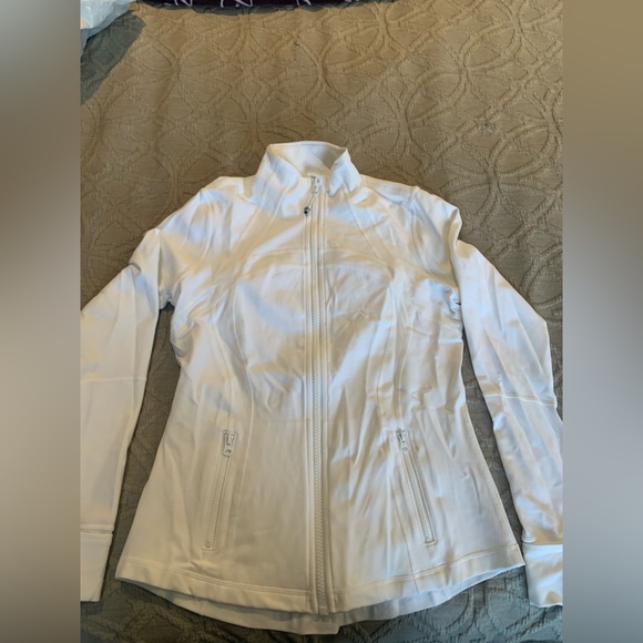 Lululemon active jacket. Size 12 white - Picture 1 of 5